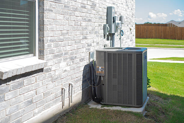 Professional HVAC technician in Phoenix